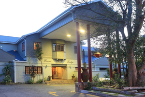 Loerie Guest Lodge