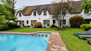 Oakhurst Hotel