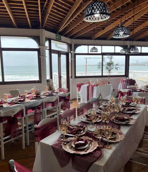 Pavilion Restaurant / Jackal on the Beach