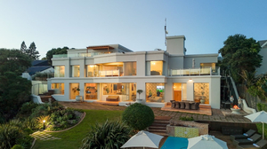 SEASENSE Boutique Beach Villa
