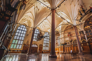 Gdańsk: Old Town Private Tour with Artus Court Visit