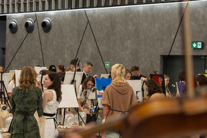 Painting and wine with live concert in Gdańsk!