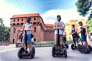 Tour in Segway di Danzica: Tour dei cantieri navali - 1 ora e mezza di magia!