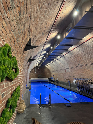 Hevelia Swim & SPA