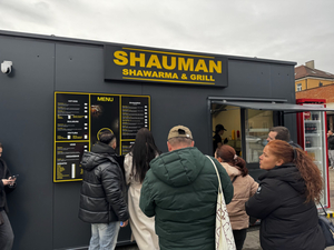 SHAUMAN - Ukraiński street food: Shawarma & Hot-Dogi | Gdańsk, Wały Jagiellońskie