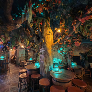 Tiki jungle