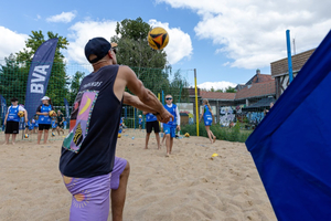 Trener siatkówki plażowej - Mateusz Adamiak