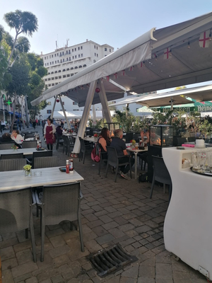 Latinos Bistro
