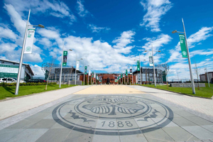 Glasgow: Celtic Park Stadium Tour and Dining Experience
