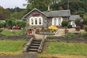 Greenock: Loch Lomond, Trossachs & Stirling Castle Tour