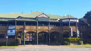 Bayswater Tweed Motel