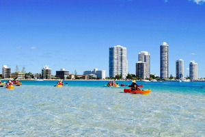 Costa de Ouro: Passeio de caiaque e mergulho com snorkel na ilha Wave Break