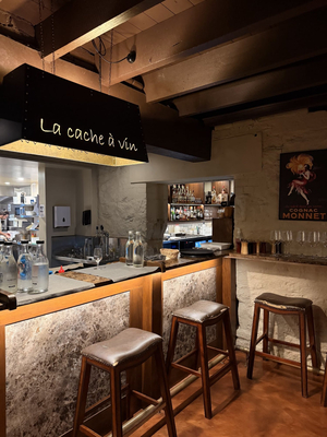 La Cache à Vín