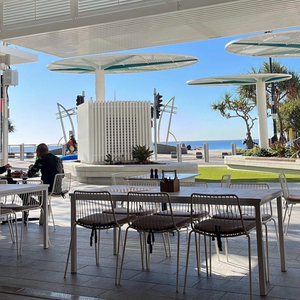La Playa Beach and Eats