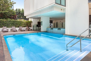 Oaks Brisbane on Charlotte Suites