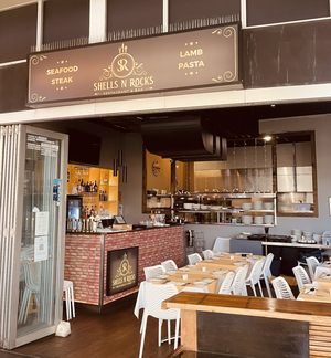 Shells N Rocks Restaurant and Bar