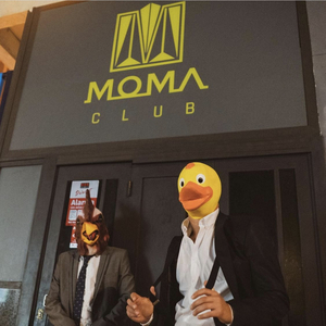 Moma Club