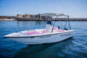 Chania: Aluguel de Barco com GPS e Instruções de Segurança