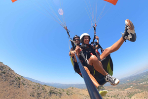 Chania: Tandem Paragliding Flight in Crete