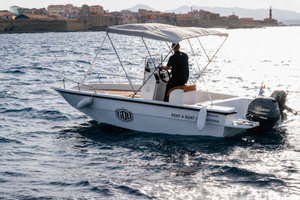 Creta: alquiler de barco sin patrón en la bahía de Almyrida con instrucciones