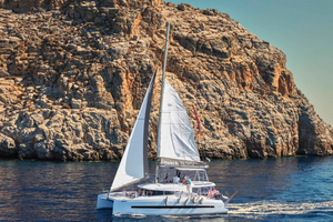 Hersonissos: Katamarankryssning med lunch och dryck