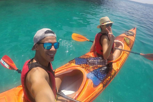 Lefkada: Verborgen Blauwe Grot Zeekajakervaring