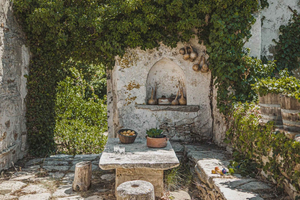 Naxos: Family Farm-table Cooking, Kouros Tour & Live Music