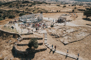 Naxos: Destacados tour en autobús con tiempo libre para comer y bañarte