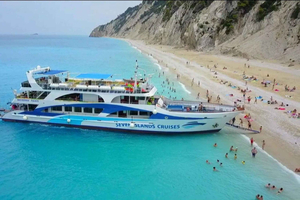 Dagelijkse Nidri-cruise in de Ionische Zee met Makedonia Palace