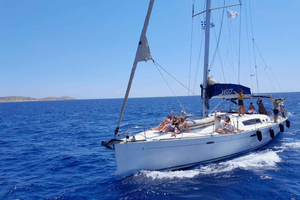 Paros: Full-Day Sailing Yacht Cruise