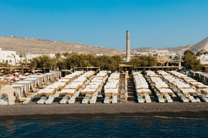 Perivolos Beach: Sun-Bed Experience FortyOne Bar Restaurant
