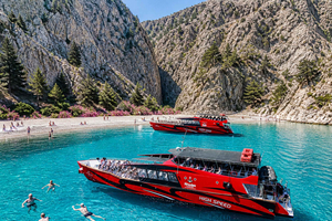 Rhodos: Bootsfahrt nach Symi und zur St. George’s Bay mit Hoteltransfer