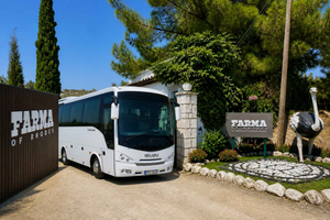 Rhodes: Farma of Rhodes Petting Zoo Round Trip Bus Transfer