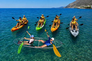Santorini: esplora la spiaggia nera in kayak