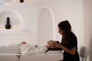 Santorini: gezichts- en lichaamsmassage + toegang tot de jacuzzi