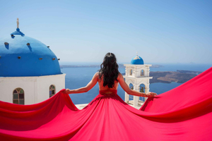 Santorini: Fotografering i flyvende kjole med Elena Art