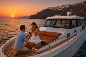 Santorini: Private Diamond Motor Yacht Cruise (2026)