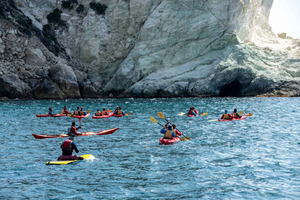 Santorini: Sea Kayaking with Light Lunch