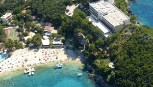 Akrotiri Beach Hotel