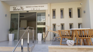Grand Theoni Hotel Suites & Spa