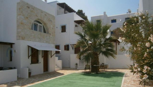 La Celestina Apartments