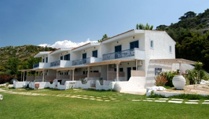 Metaxatos Apartments