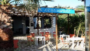 Parasporos Beach Bar
