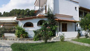 Vontzos Hotel