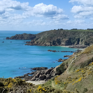 Le Jaonnet Bay