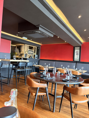 ZEN Asian Bar & Restaurant