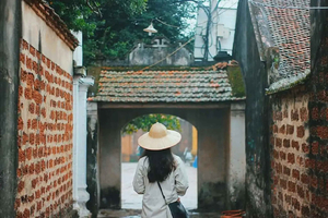 Fra Duong Lam Ancient Village Dagstur med lunsj