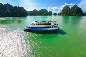 From Hanoi - Halong Bay on 5 star cruise full day tour.