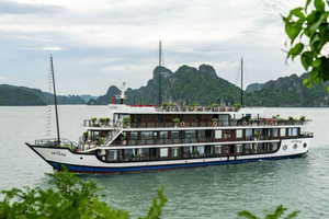 Hanói: 2 días en Ha Long y Lan Ha en barco 5* con balcón
