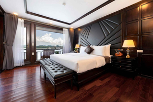 Hanoi: 2-Day Ha Long & Lan Ha Bay 5-Star Cruise w/ Balcony